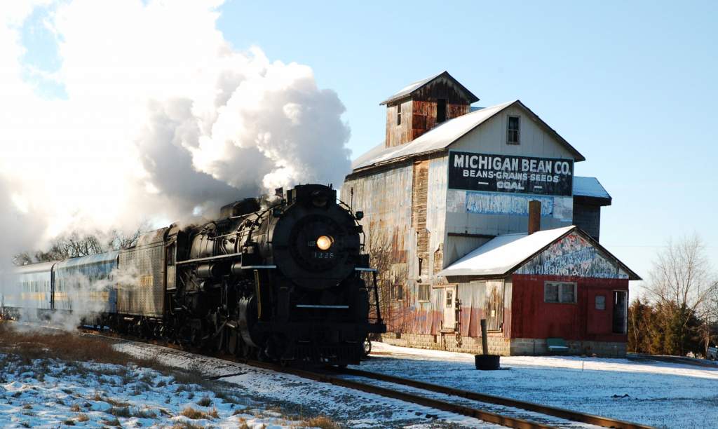 The Pere Marquette 1225 thundering past Michigan Bean Co.